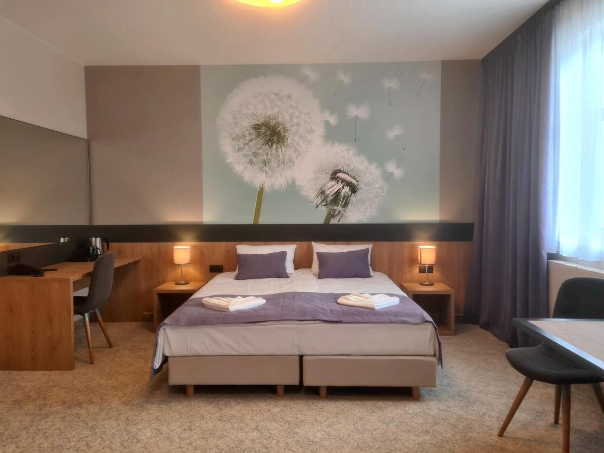 Hotel Port 2000 Torzym Eksteriør bilde