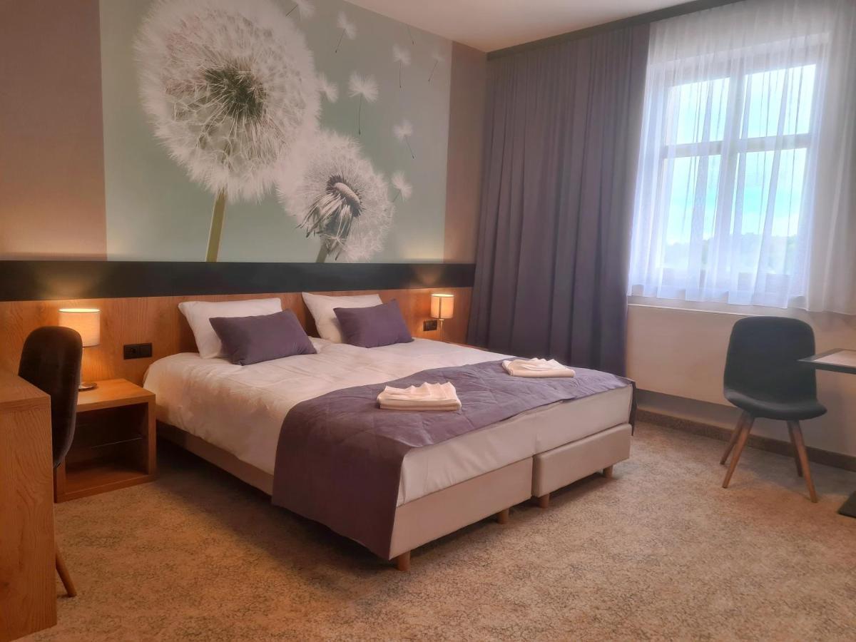 Hotel Port 2000 Torzym Eksteriør bilde