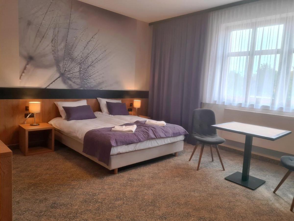 Hotel Port 2000 Torzym Eksteriør bilde