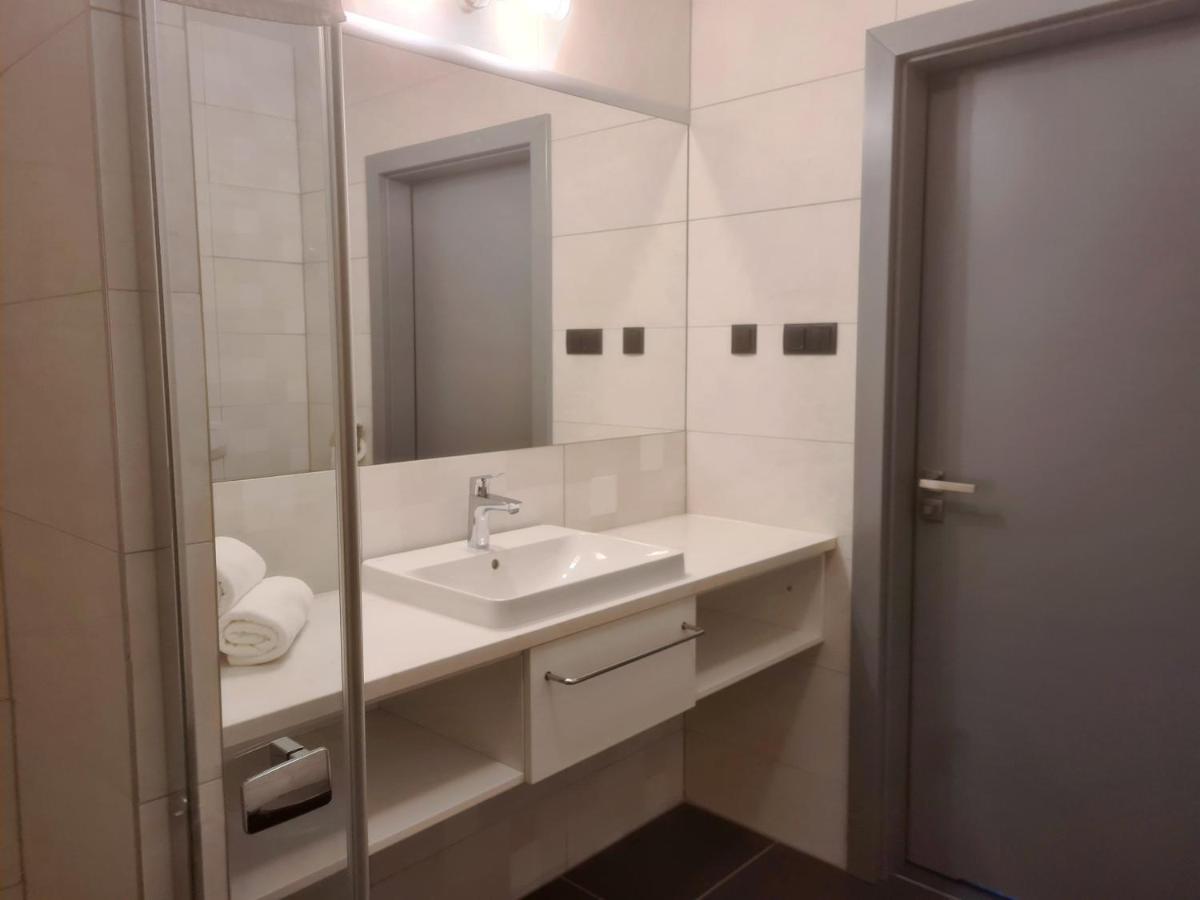 Hotel Port 2000 Torzym Eksteriør bilde